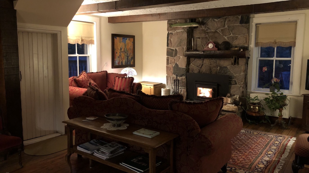 Photo of Livingroom in Algonquin Highlands