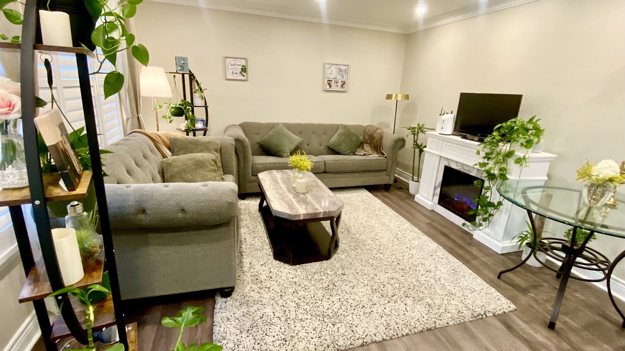 Photo of Livingroom in Durham Region