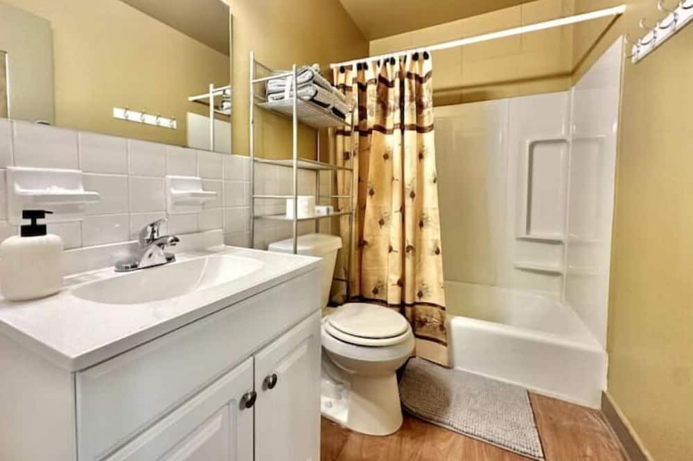 Photo of Bathroom in Hill City