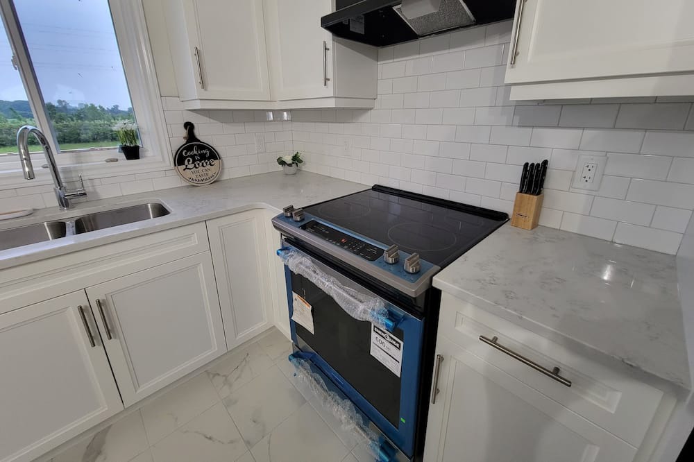 Photo of Kitchen in Lakeshore