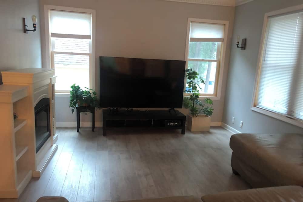 Photo of Livingroom in Edina