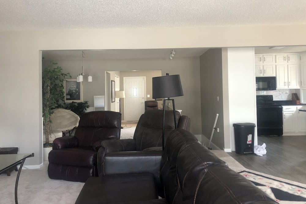 Photo of Livingroom in Richfield
