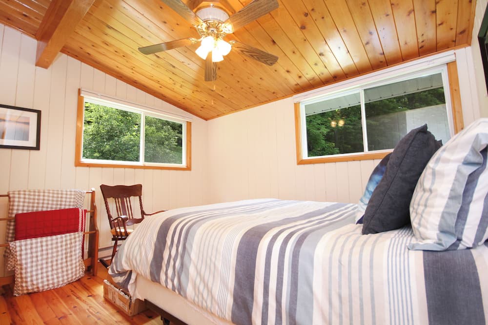 Photo of Bedroom in Manitoulin District