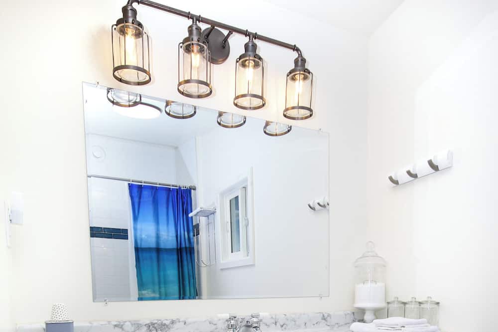 Photo of Bathroom in Manitoulin District