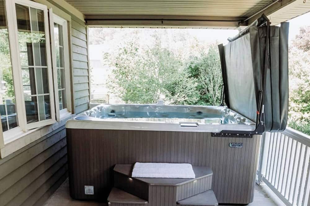 Photo of Outdoor in Waterford
