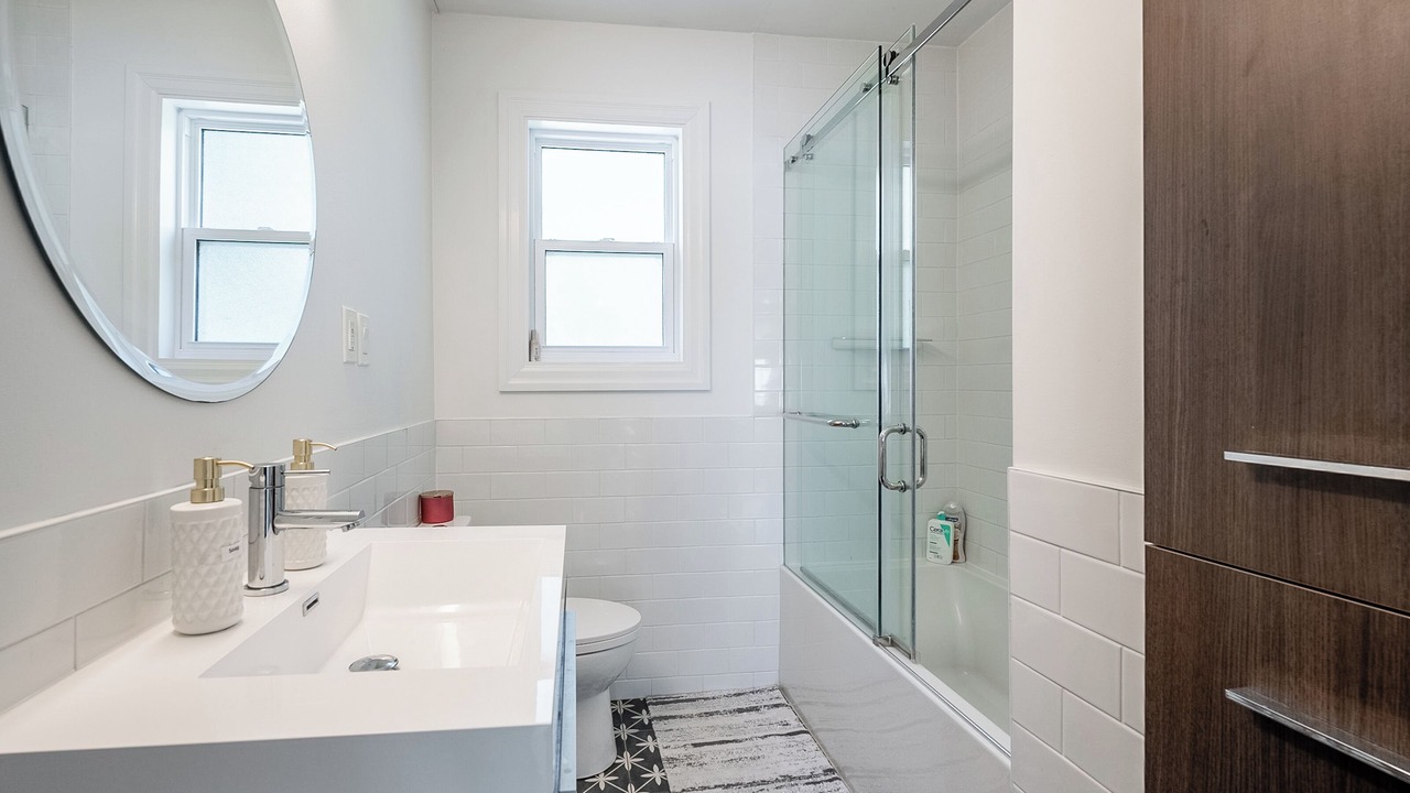 Photo of Bathroom in Mineola