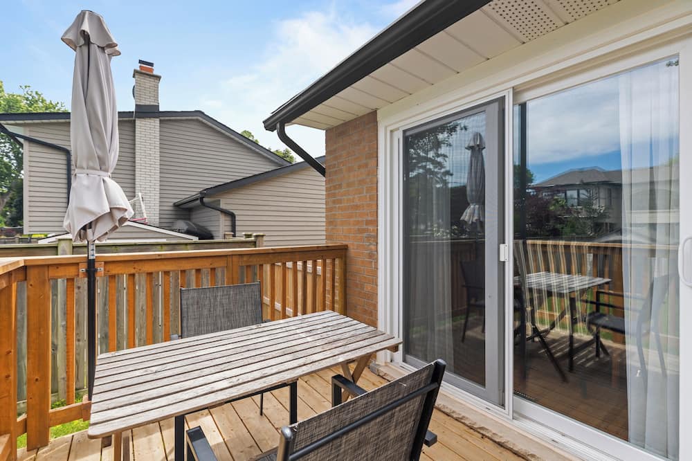 Photo of Outdoor in Clarkson-Lorne Park