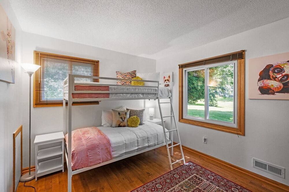 Photo of Bedroom in Maple Grove
