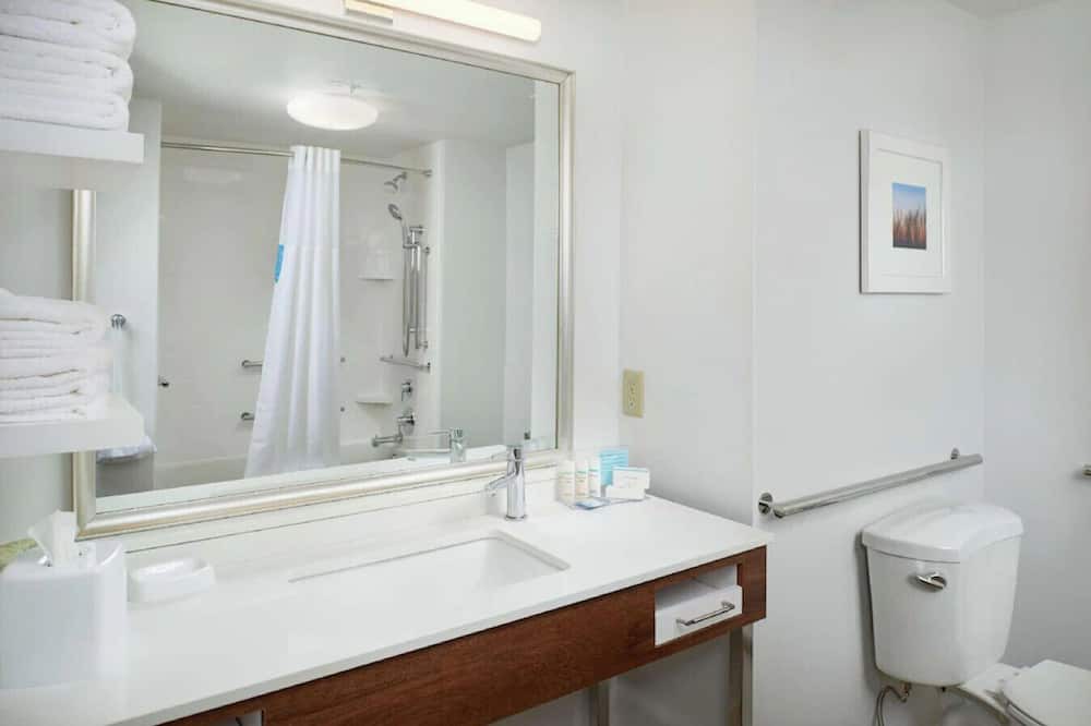Photo of Bathroom in Rogers