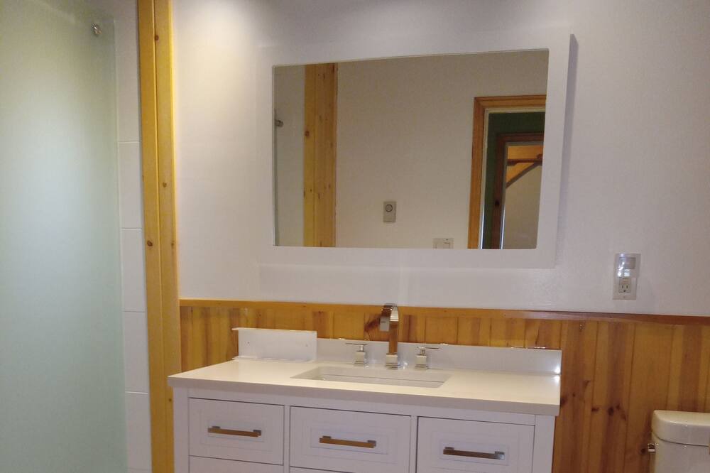 Photo of Bathroom in Algoma District