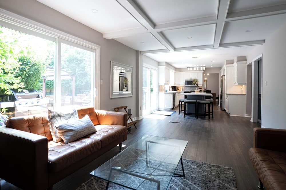Photo of Livingroom in Port Union