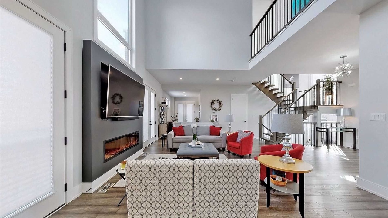 Photo of Livingroom in Brooklin