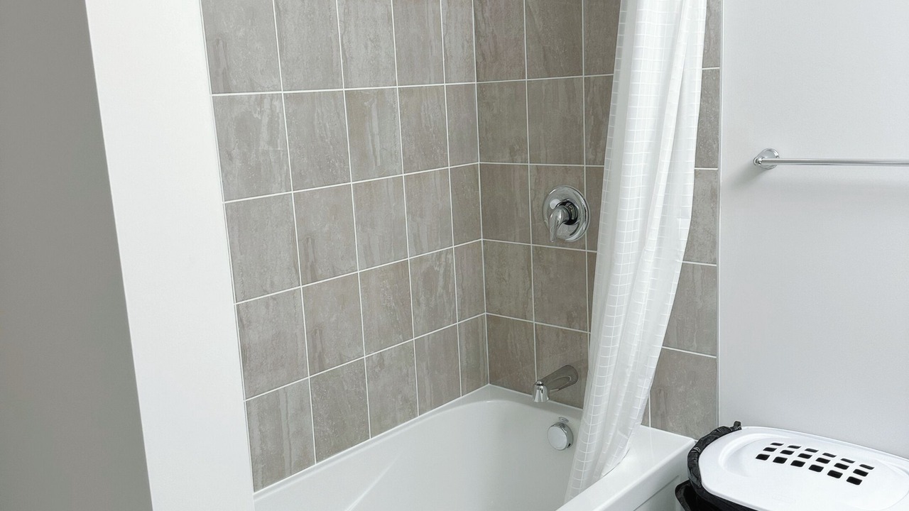 Photo of Bathroom in Munster Hamlet - Richmond