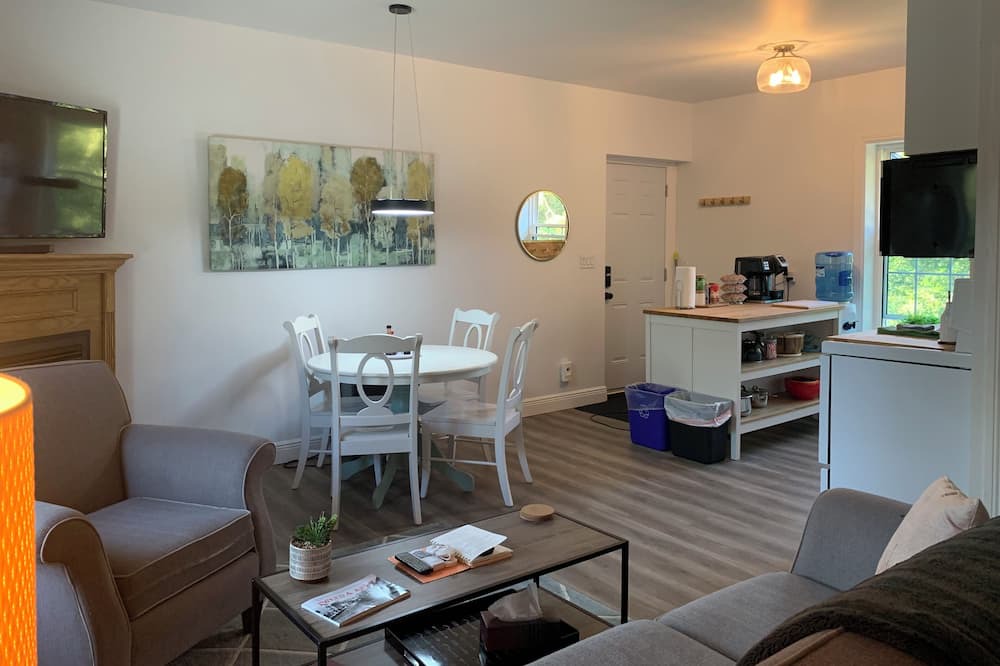 Photo of Livingroom in Tweed