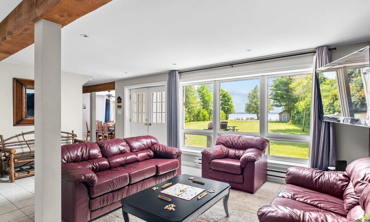 Photo of Livingroom in Victoria Road