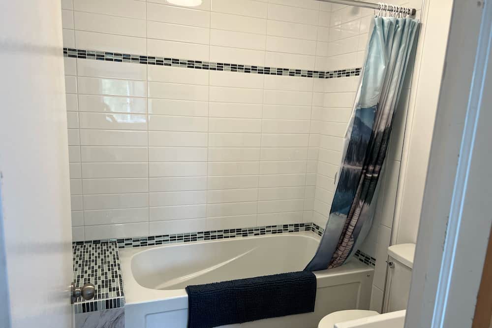 Photo of Bathroom in Manitoulin District