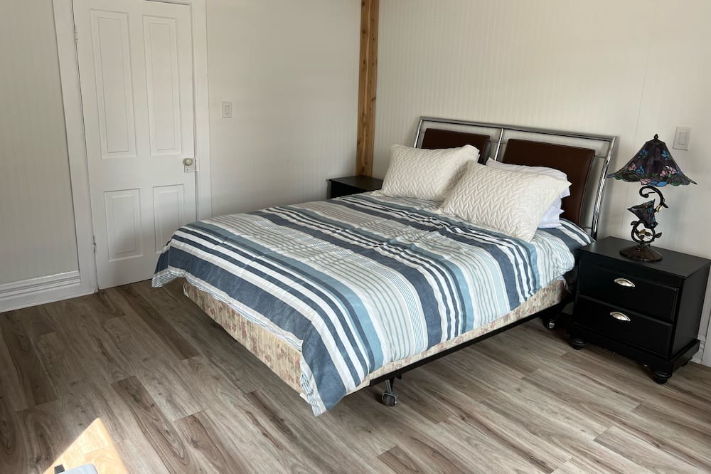 Photo of Bedroom in Manitoulin District