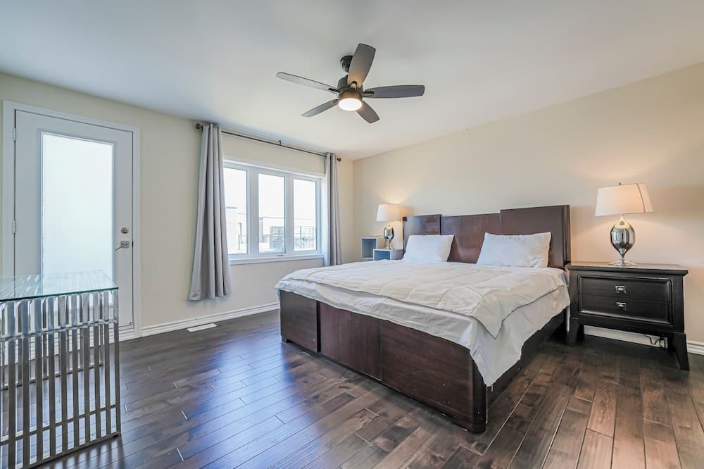 Photo of Bedroom in Alderwood