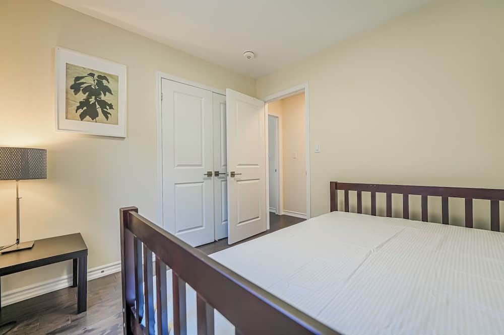 Photo of Bedroom in Alderwood