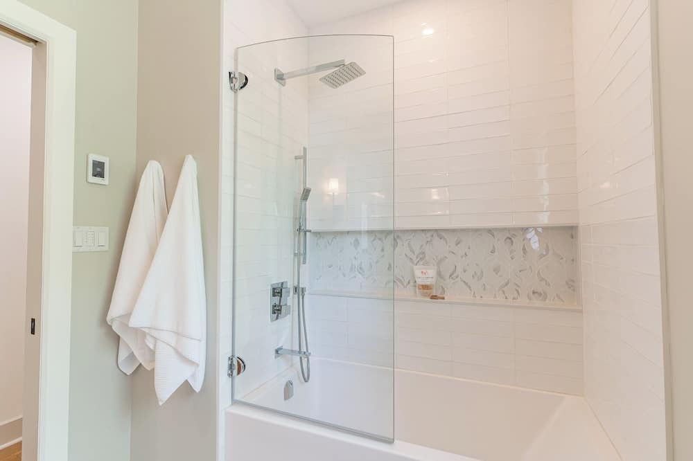 Photo of Bathroom in Georgian Bluffs