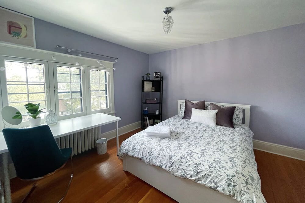 Photo of Bedroom in Midtown Toronto