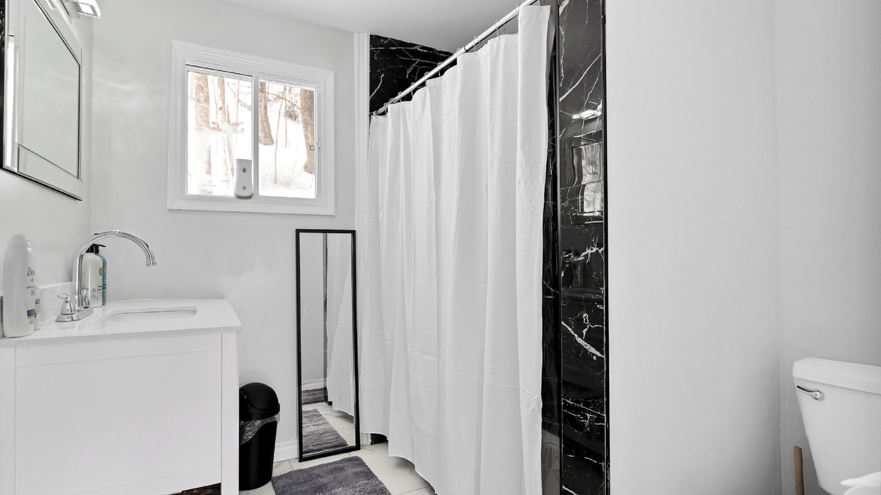 Photo of Bathroom in Irondale