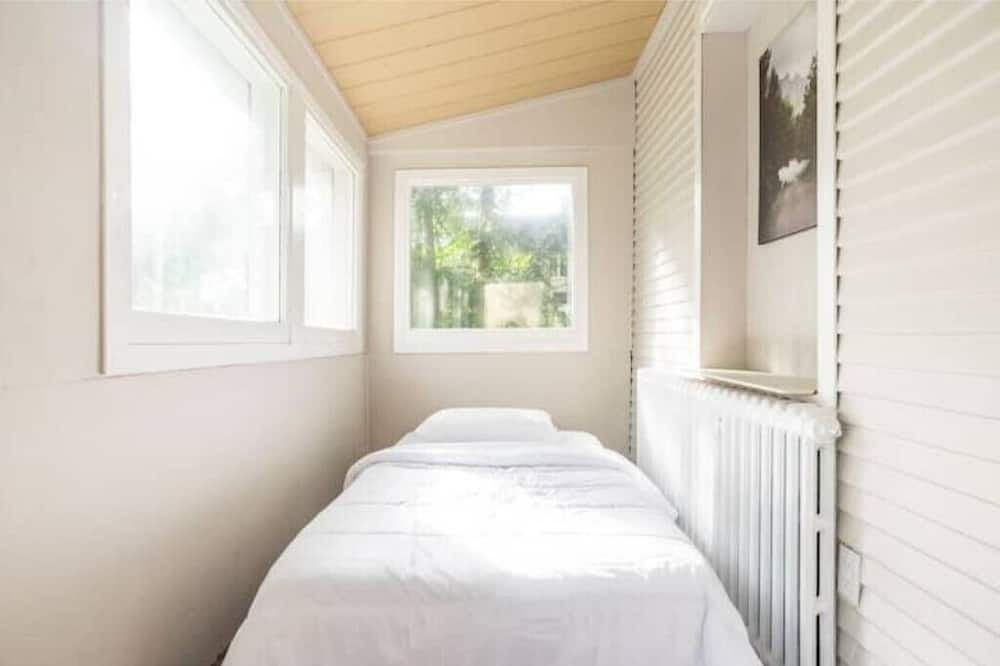 Photo of Bedroom in Mineola