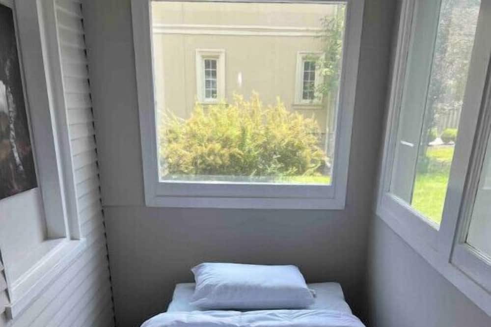 Photo of Bedroom in Mineola