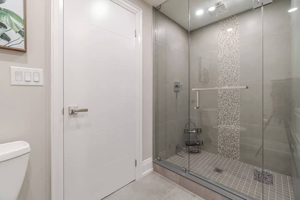 Photo of Bathroom in Meadowvale Village