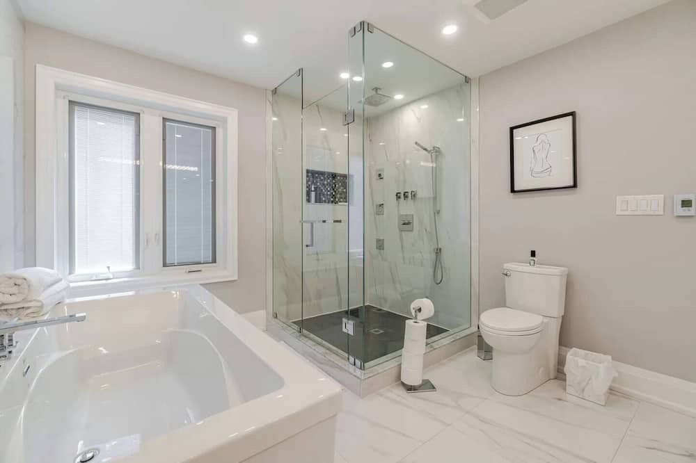 Photo of Bathroom in Meadowvale Village