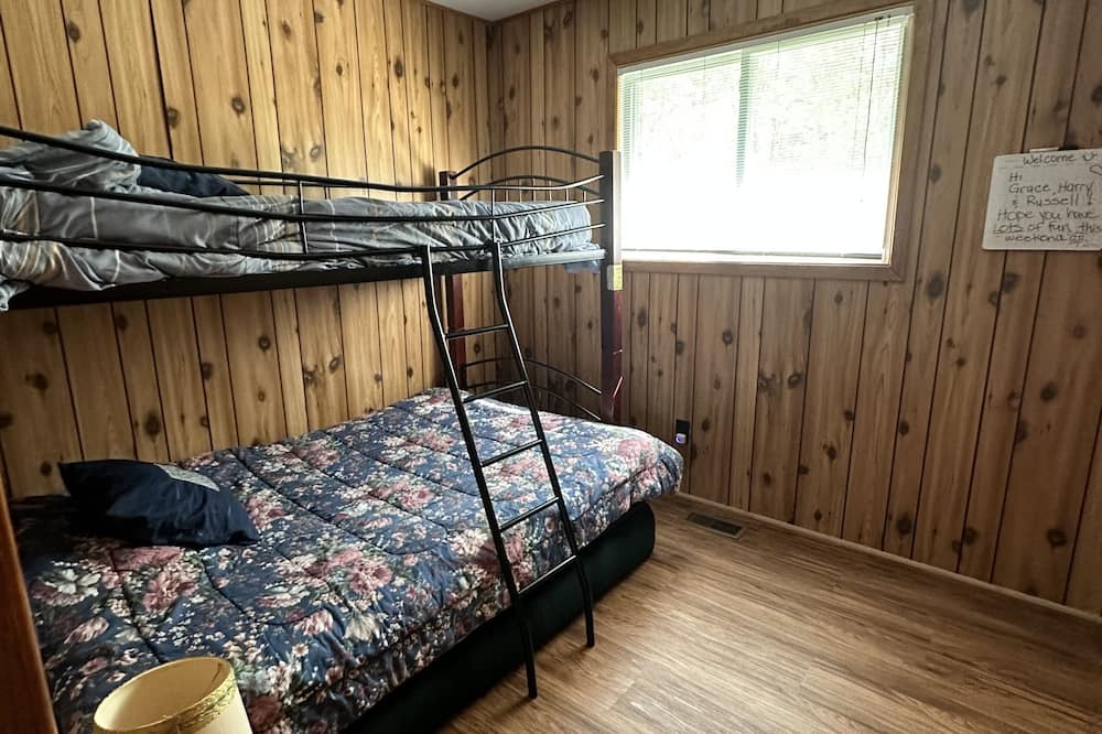 Photo of Bedroom in Balm Beach