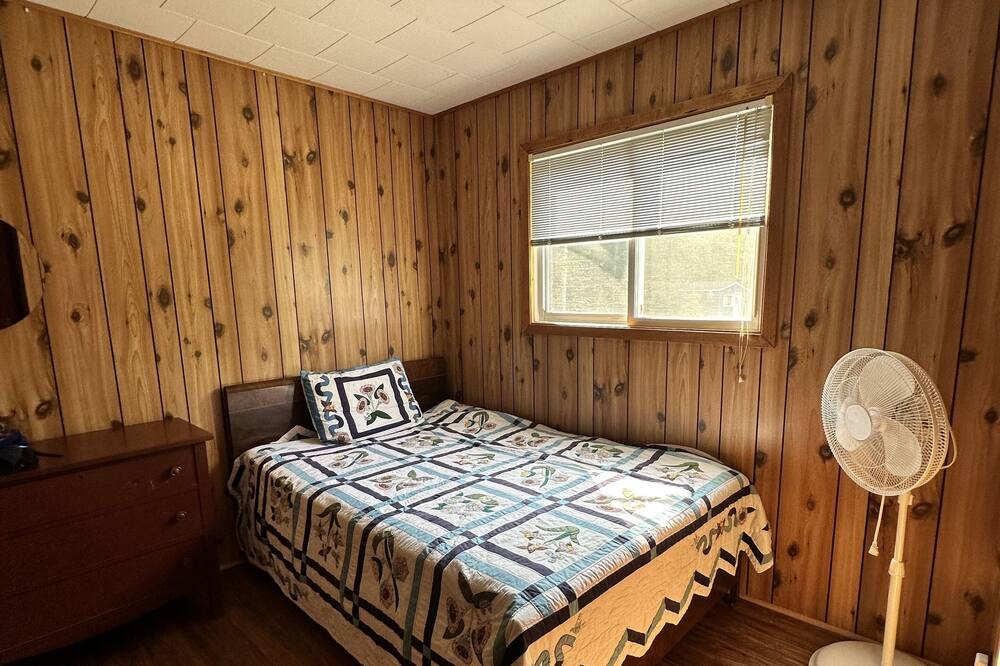 Photo of Bedroom in Balm Beach