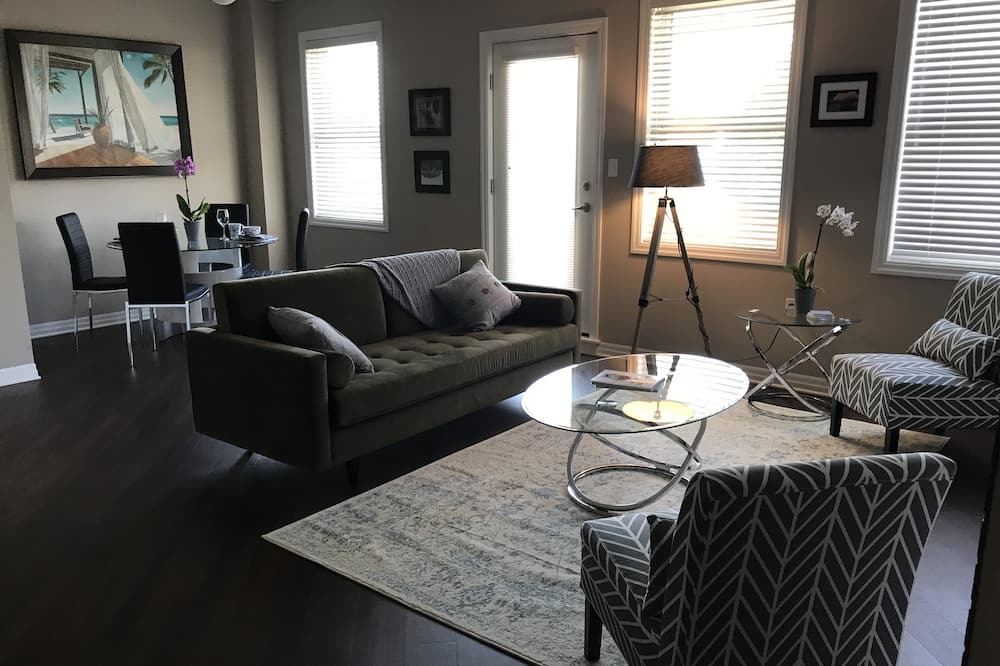 Photo of Livingroom in Goderich