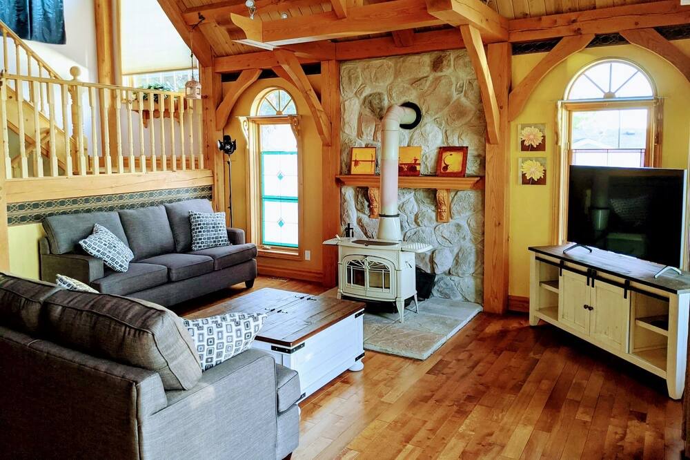 Photo of Livingroom in Tay