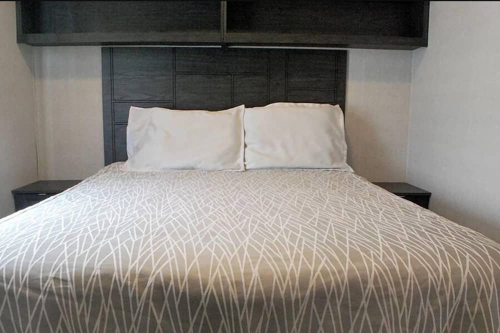 Photo of Bedroom in Roseneath