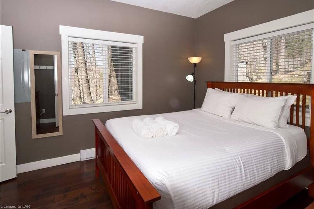 Photo of Bedroom in Huntsville