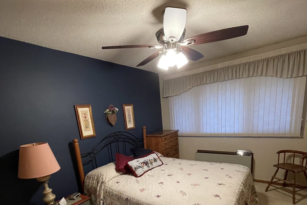 Photo of Bedroom in Hill City