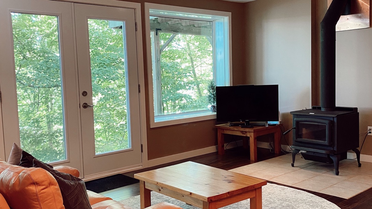 Photo of Livingroom in Magnetawan