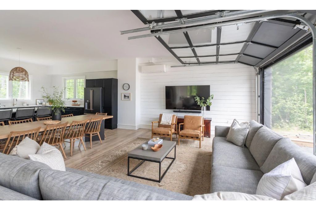 Photo of Livingroom in Georgian Bay