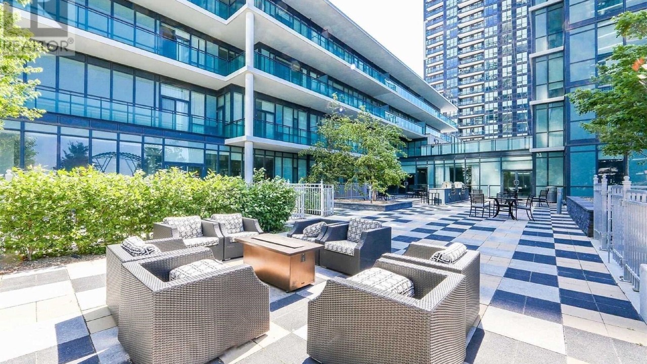Photo of Patio Balcony in Downtown Mississauga