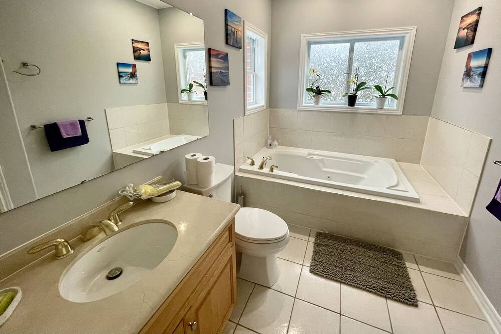 Photo of Bathroom in Balm Beach