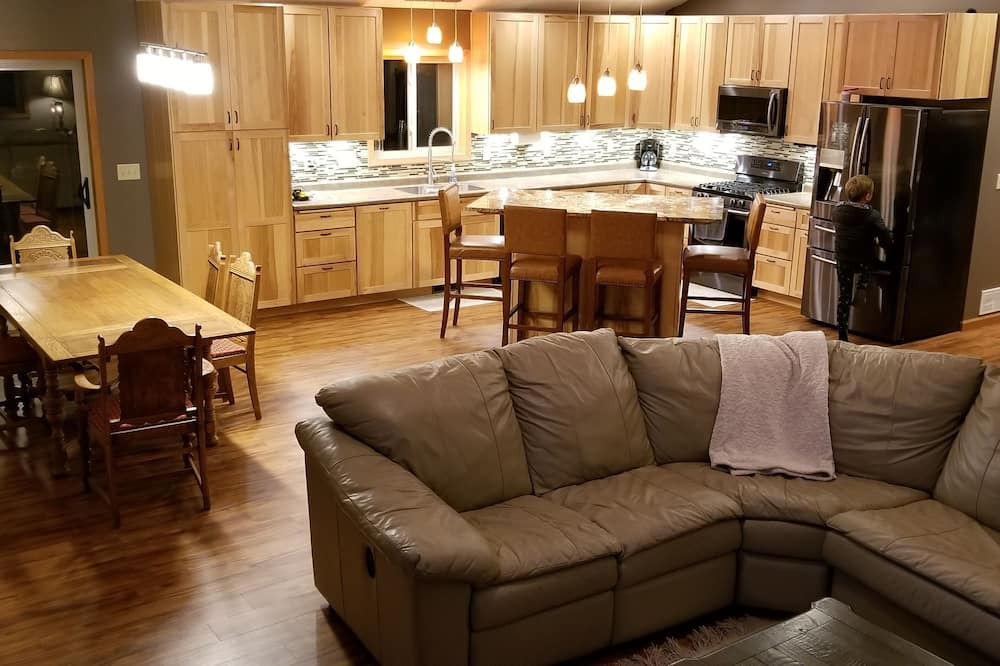 Photo of Livingroom in Chippewa County