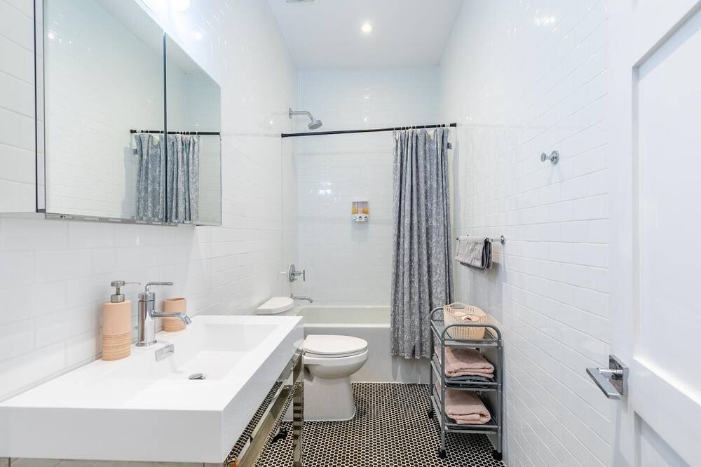 Photo of Bathroom in Kirkendall North