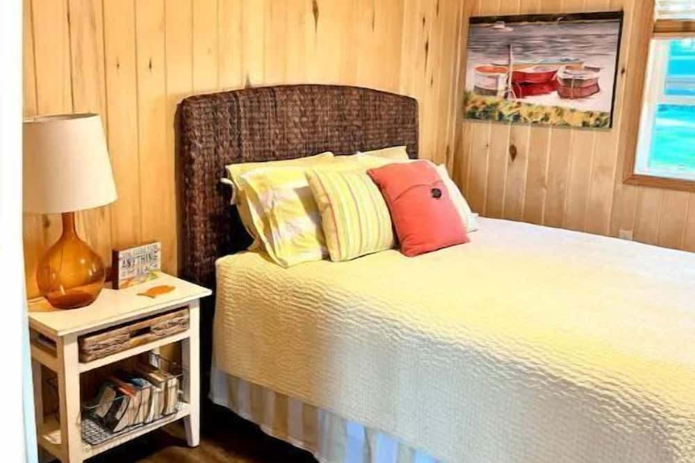 Photo of Bedroom in Richville