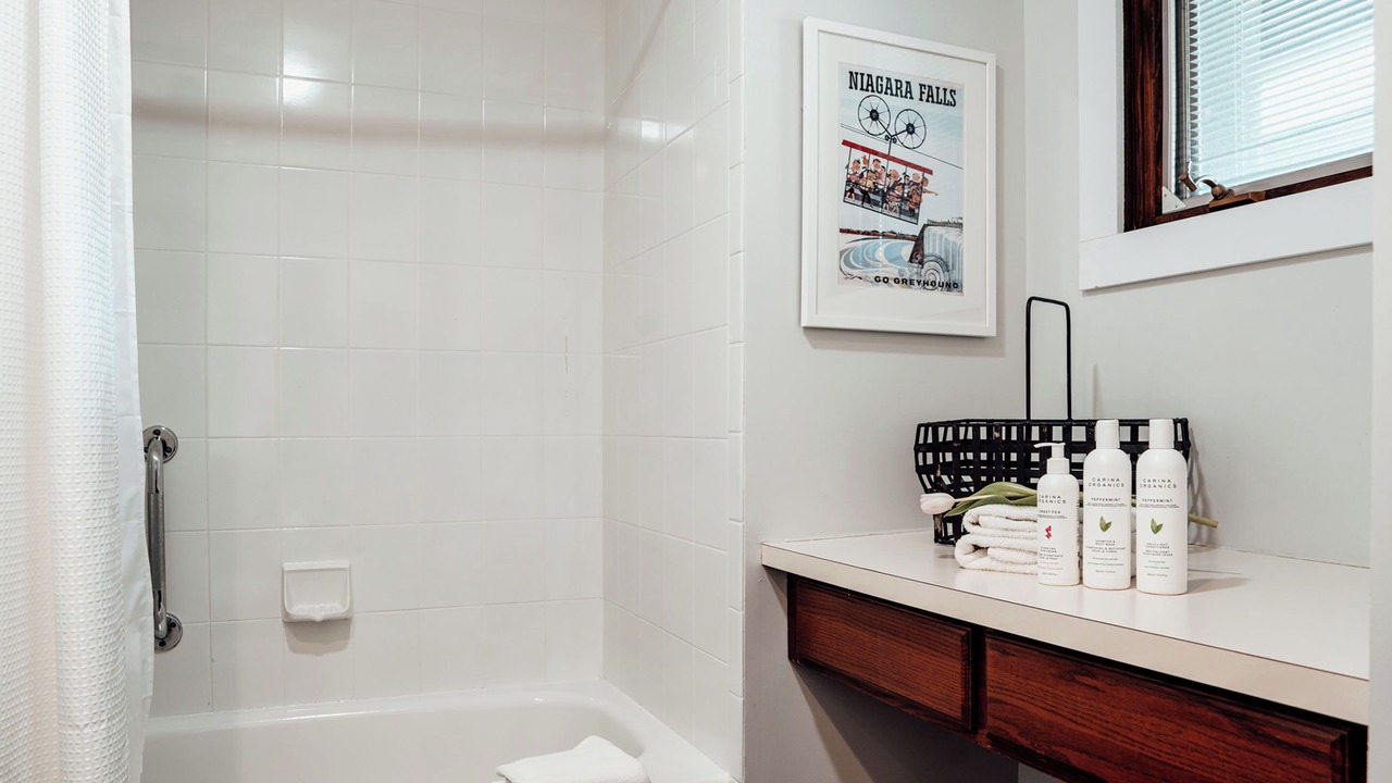 Photo of Bathroom in Queenston