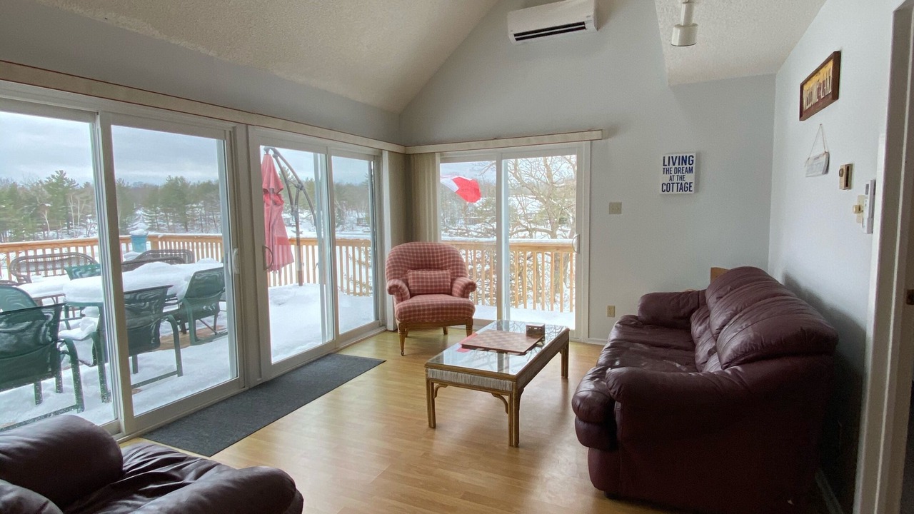 Photo of Livingroom in Georgian Bay