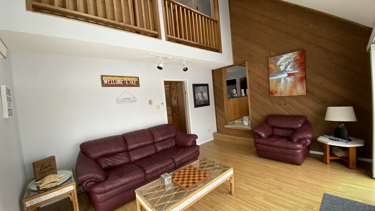 Photo of Livingroom in Georgian Bay