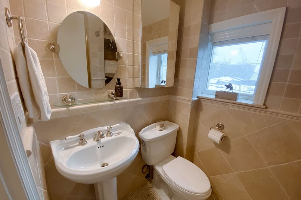 Photo of Bathroom in Palmerston