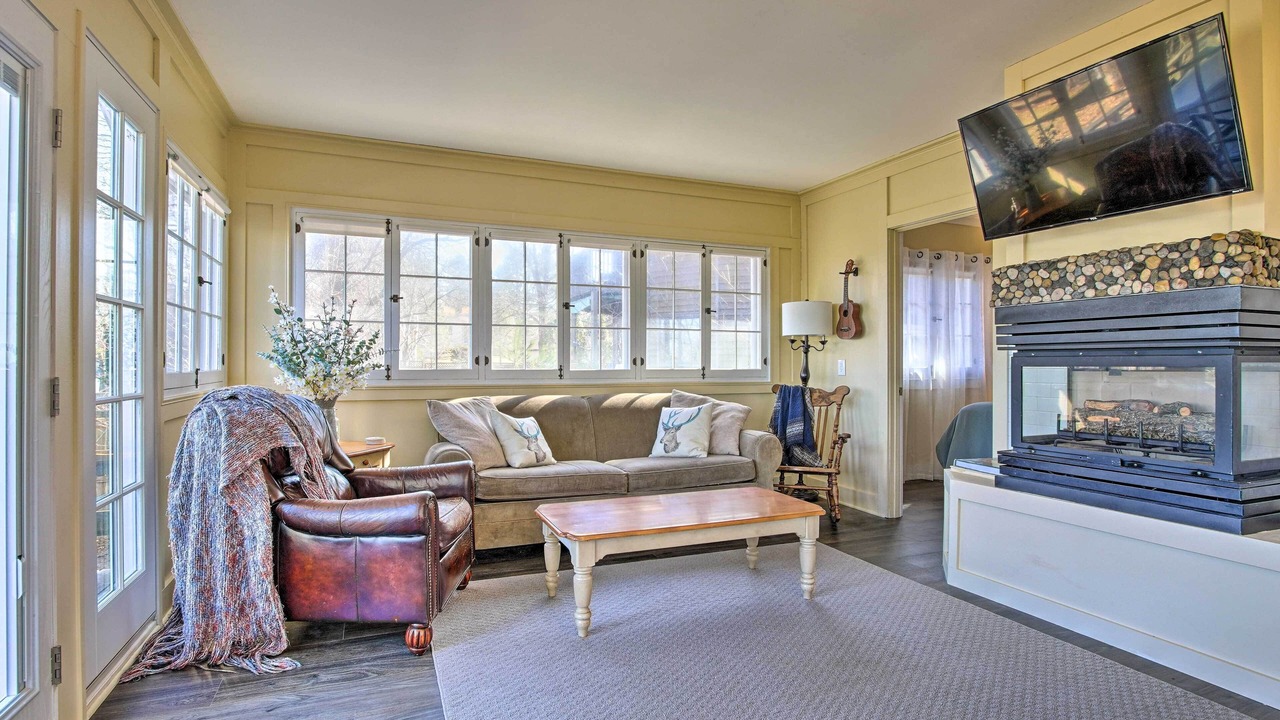 Photo of Livingroom in Big Lake
