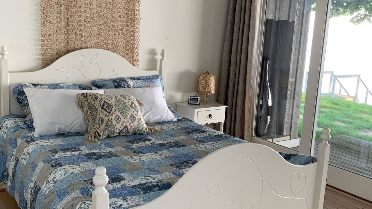 Photo of Bedroom in Port Colborne
